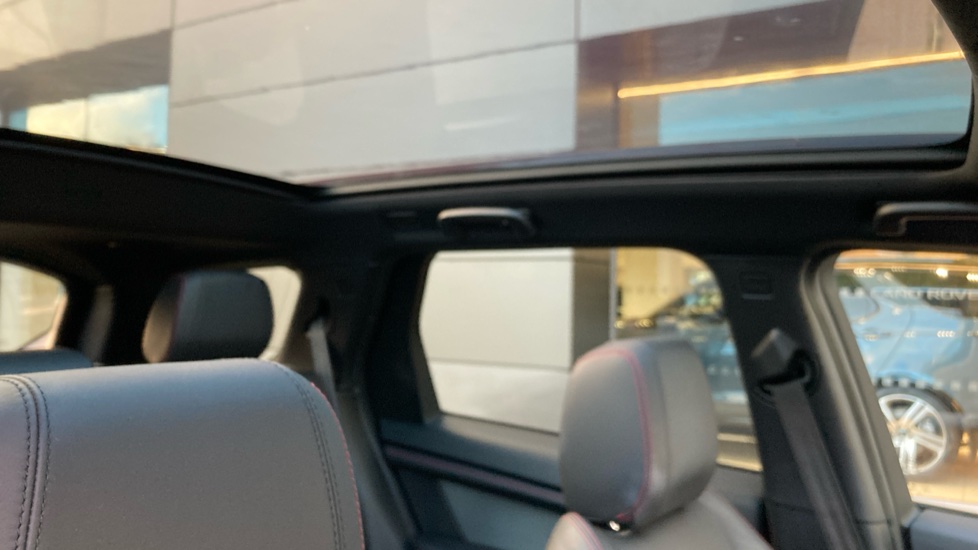 Land Rover Discovery Sport 1.5 P300e R-Dynamic HSE 5dr Auto [5 Seat] Station Wagon - Image 37