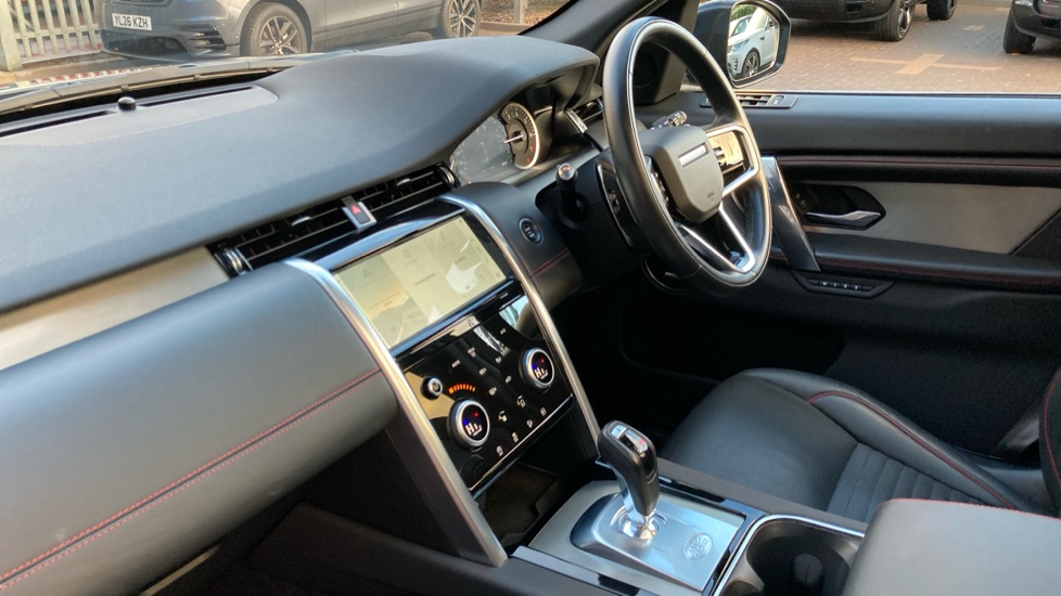 Land Rover Discovery Sport 1.5 P300e R-Dynamic HSE 5dr Auto [5 Seat] Station Wagon - Image 47