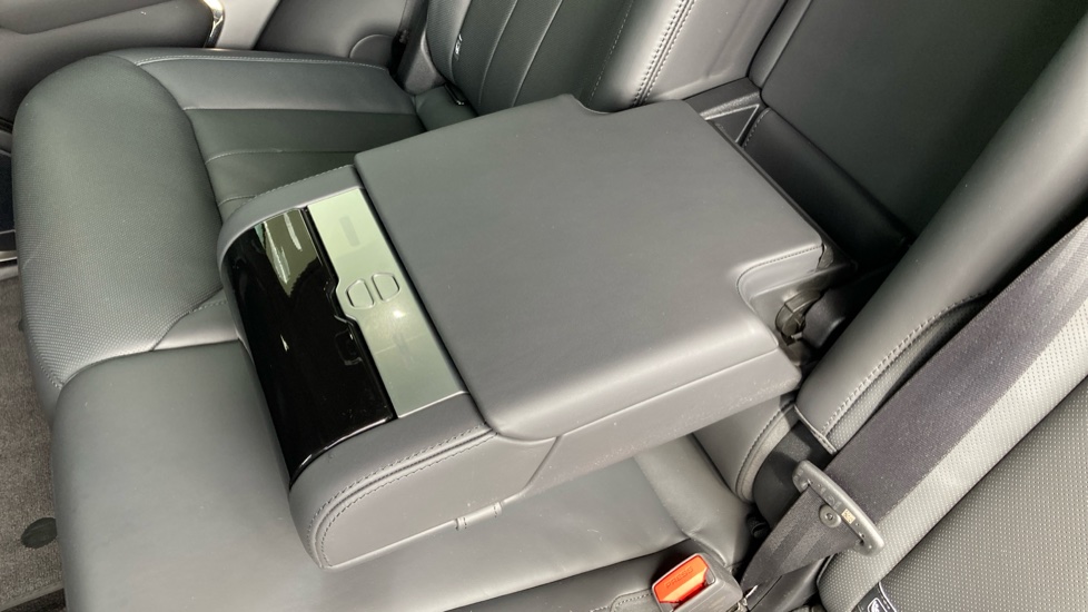 Land Rover Range Rover Sport 3.0 D250 Edition 5dr Auto Diesel Estate - Image 41