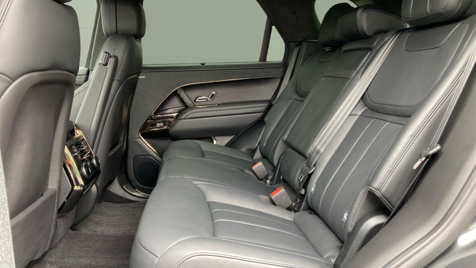 Land Rover Range Rover Sport 3.0 D300 Autobiography 5dr Auto Diesel Estate - Image 4