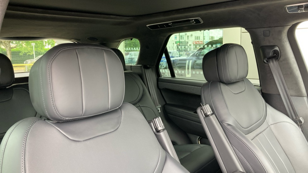 Land Rover Range Rover Sport 3.0 D300 Autobiography 5dr Auto Diesel Estate - Image 24