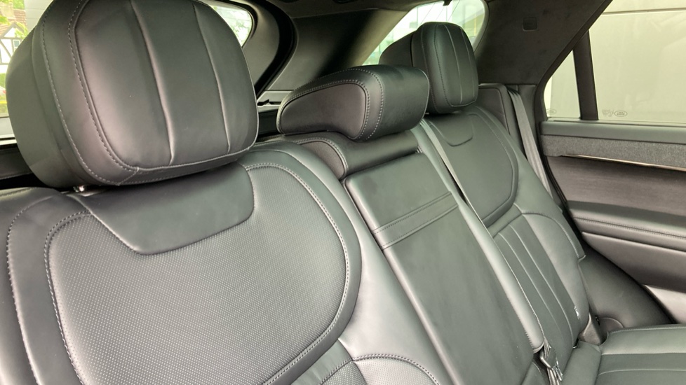 Land Rover Range Rover Sport 3.0 D300 Autobiography 5dr Auto Diesel Estate - Image 46