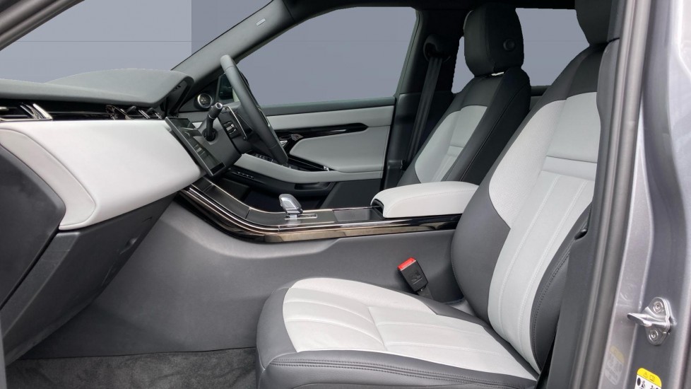 Land Rover Range Rover Evoque 2.0 D200 Dynamic SE 5dr Auto Diesel Hatchback - Image 3