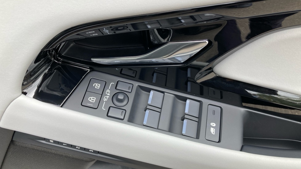 Land Rover Range Rover Evoque 2.0 D200 Dynamic SE 5dr Auto Diesel Hatchback - Image 22