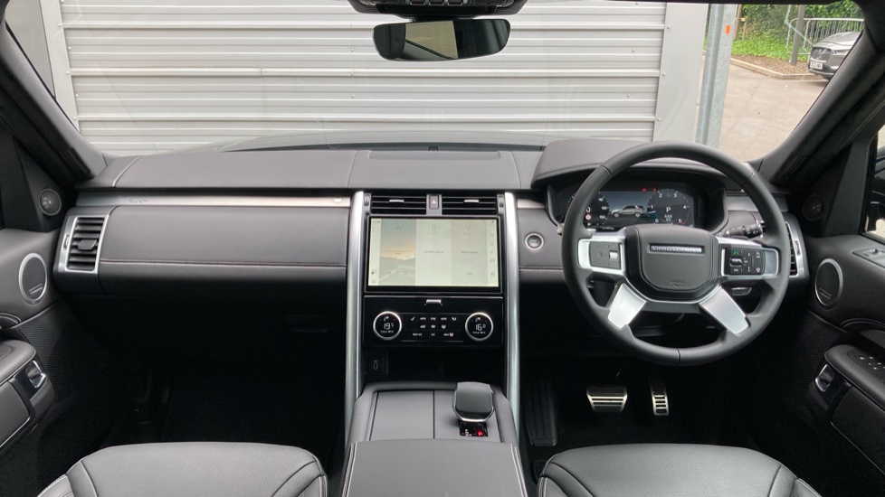 Land Rover Discovery 3.0 D350 Tempest 5dr Auto Diesel Station Wagon - Image 9