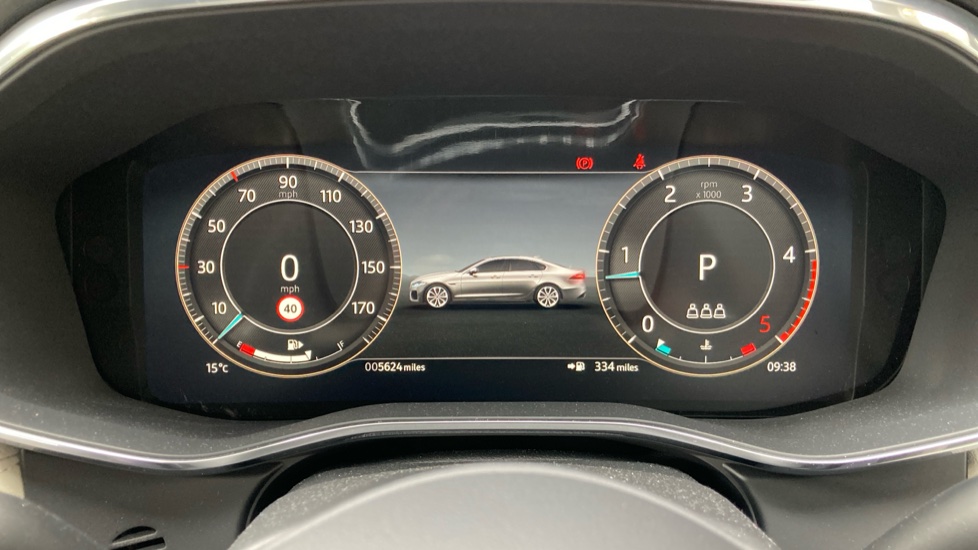 Jaguar XF 2.0 D200 R-Dynamic SE Black 4dr Auto Diesel Saloon - Image 16