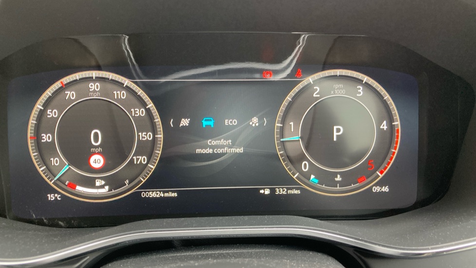 Jaguar XF 2.0 D200 R-Dynamic SE Black 4dr Auto Diesel Saloon - Image 40