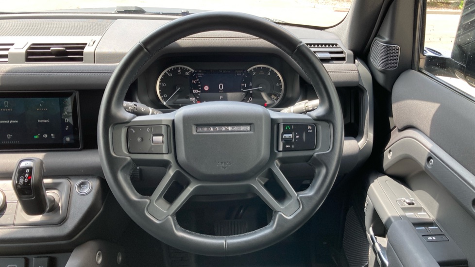 Land Rover Defender 3.0 D250 X-Dynamic S 110 5dr Auto [7 Seat] Diesel Estate - Image 15