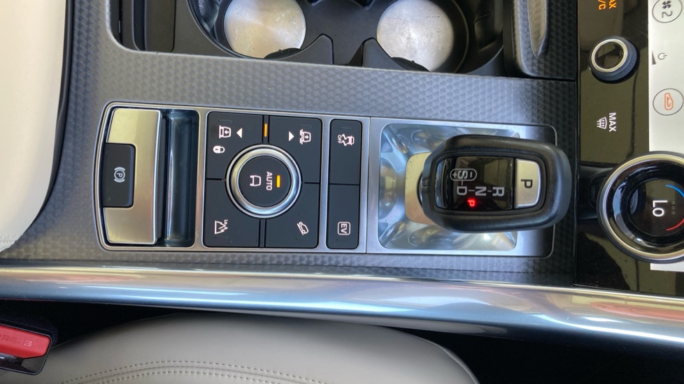 Land Rover Range Rover Sport 2.0 P400e Autobiography Dynamic 5dr Auto Estate - Image 30