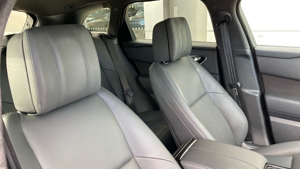 Land Rover Range Rover Velar 3.0 P400 MHEV Autobiography 5dr Auto Petrol Estate - Image 26