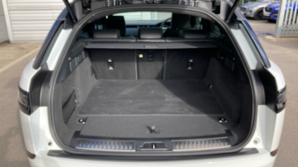 Land Rover Range Rover Velar 3.0 P400 MHEV Autobiography 5dr Auto Petrol Estate - Image 48