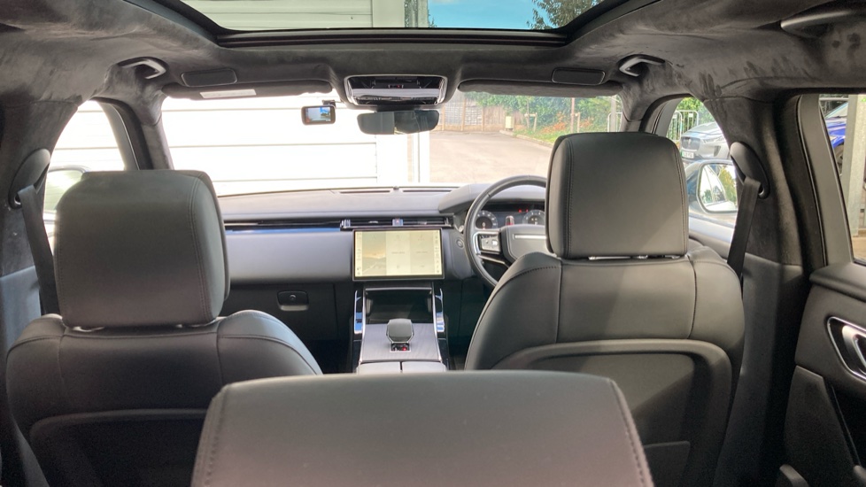 Land Rover Range Rover Velar 3.0 P400 MHEV Autobiography 5dr Auto Petrol Estate - Image 51