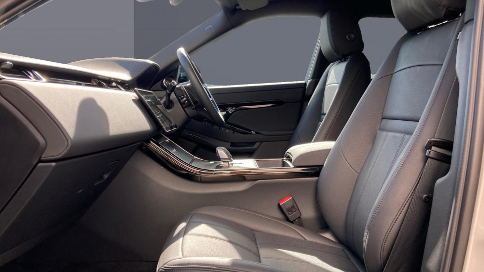 Land Rover Range Rover Evoque 2.0 D200 Edition 5dr Auto Diesel Hatchback - Image 3