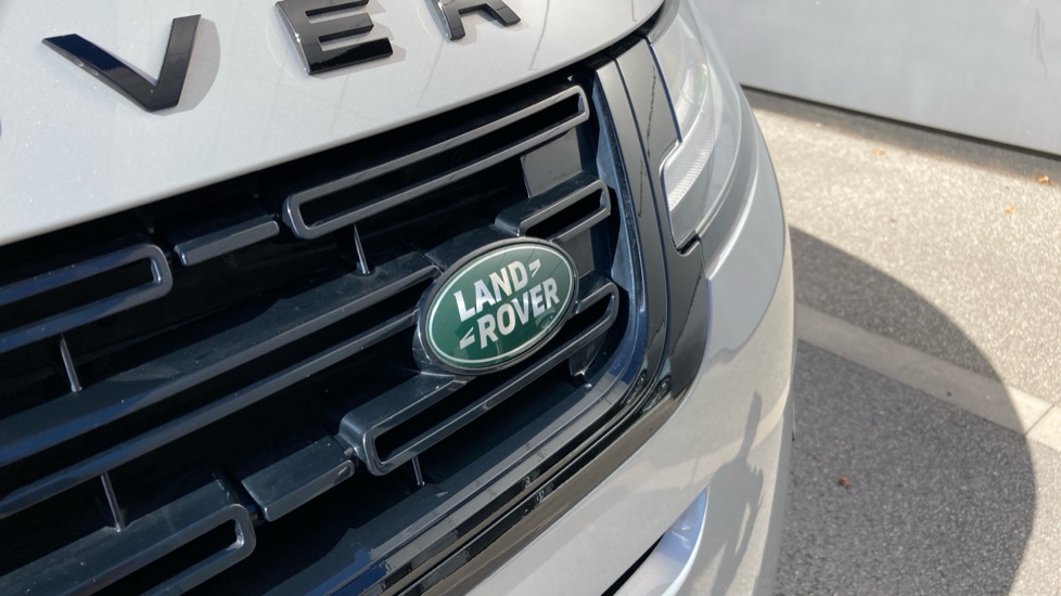 Land Rover Range Rover Evoque 2.0 D200 Edition 5dr Auto Diesel Hatchback - Image 28