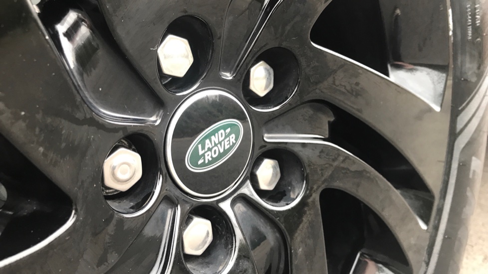 Land Rover Range Rover Evoque 1.5 P300e R-Dynamic HSE 5dr Auto Hatchback - Image 24