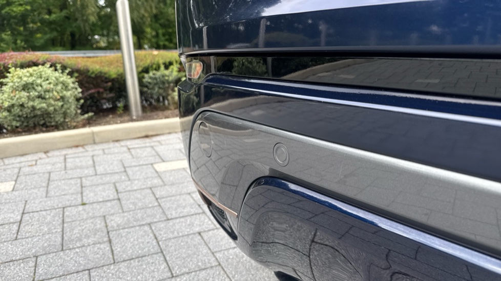 Land Rover Range Rover Evoque 1.5 P300e R-Dynamic HSE 5dr Auto Hatchback - Image 31