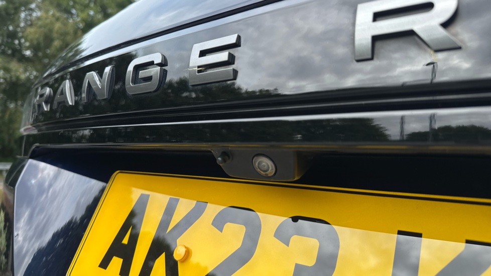 Land Rover Range Rover Evoque 1.5 P300e R-Dynamic HSE 5dr Auto Hatchback - Image 32