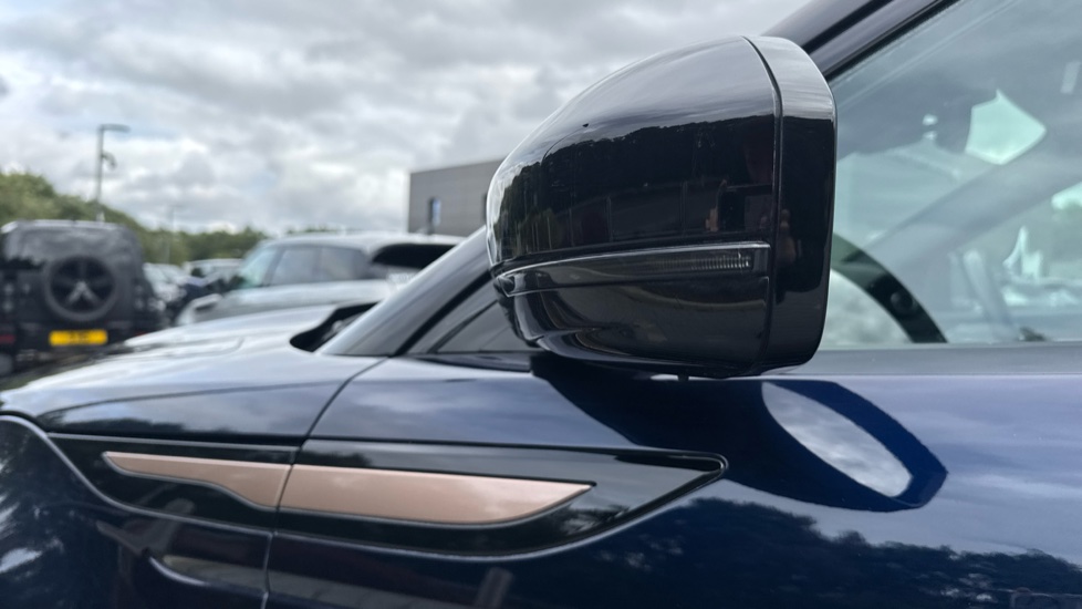 Land Rover Range Rover Evoque 1.5 P300e R-Dynamic HSE 5dr Auto Hatchback - Image 35
