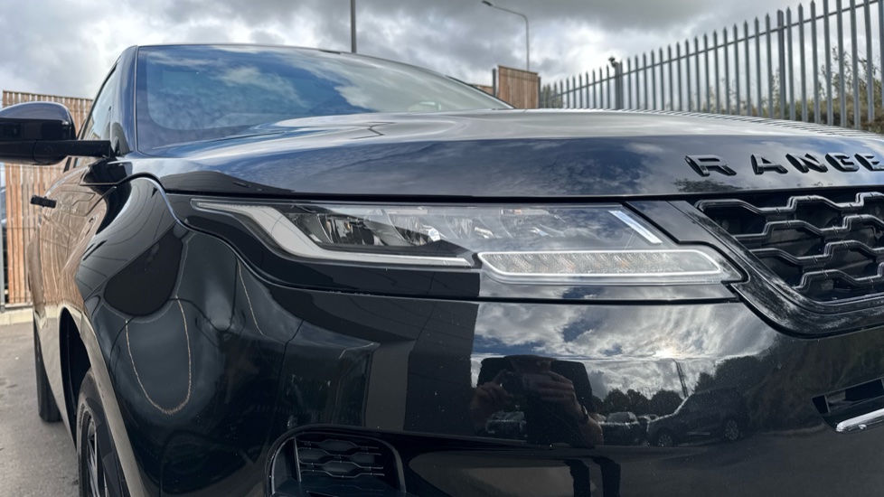Land Rover Range Rover Evoque 1.5 P300e Evoque Edition 5dr Auto Hatchback - Image 17