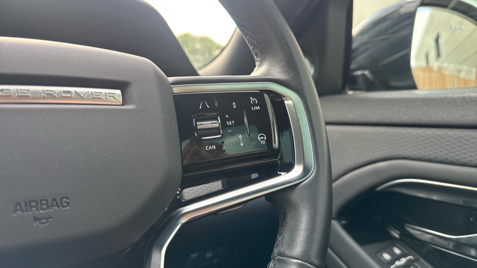 Land Rover Range Rover Evoque 1.5 P300e Evoque Edition 5dr Auto Hatchback - Image 47
