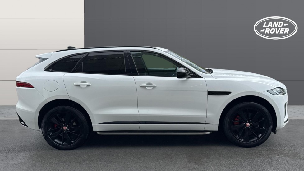 Jaguar F-Pace 2.0 P400e R-Dynamic Black 5dr Auto AWD Estate - Image 5