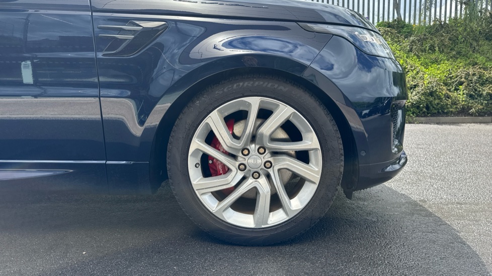Land Rover Range Rover Sport 2.0 P400e HSE Dynamic 5dr Auto Estate - Image 8