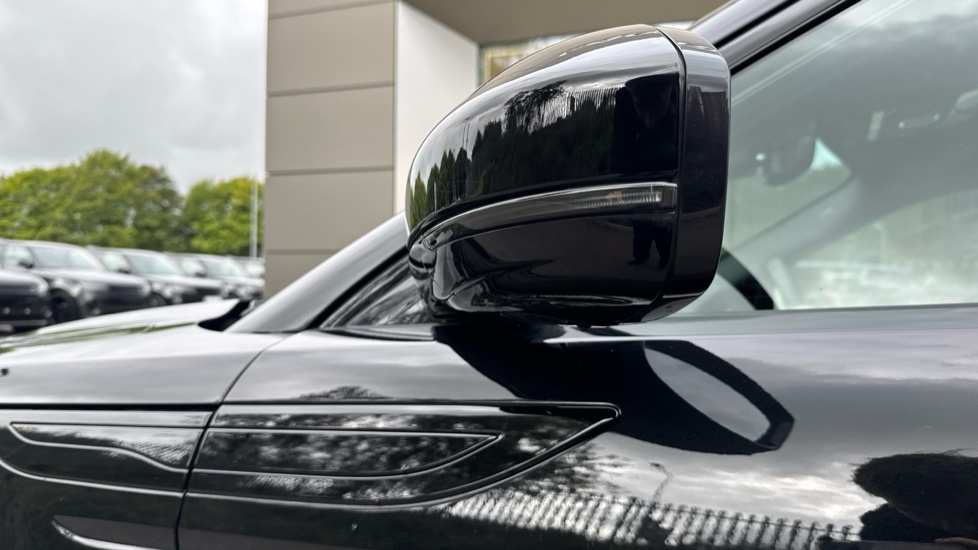 Land Rover Range Rover Evoque 2.0 D200 Evoque Edition 5dr Auto Diesel Hatchback - Image 30