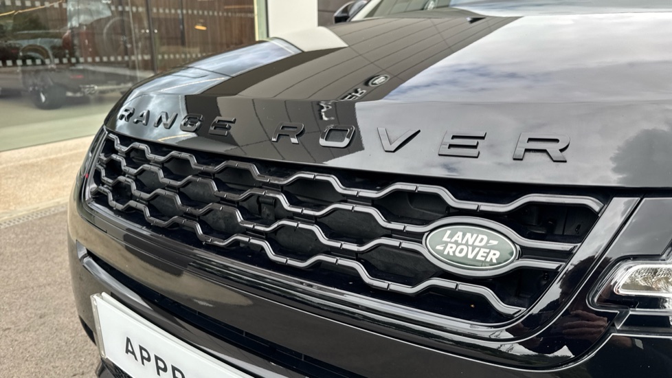 Land Rover Range Rover Evoque 2.0 D200 Evoque Edition 5dr Auto Diesel Hatchback - Image 32