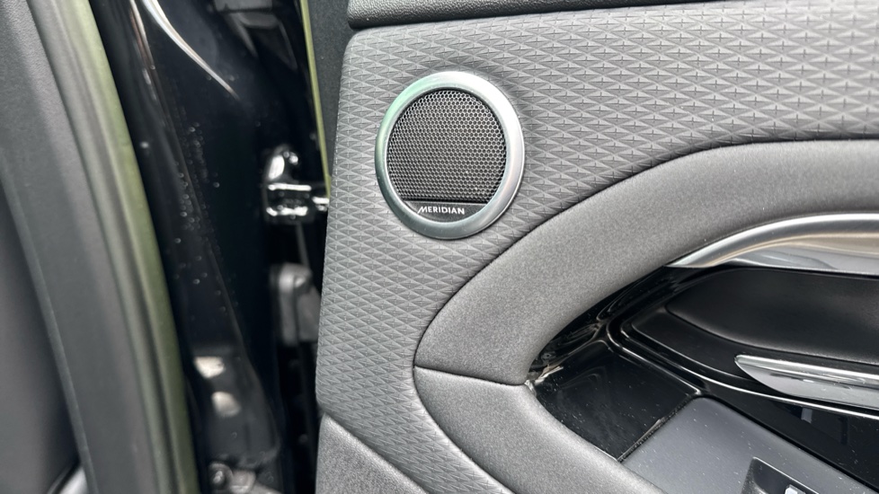 Land Rover Range Rover Evoque 2.0 D200 Evoque Edition 5dr Auto Diesel Hatchback - Image 39
