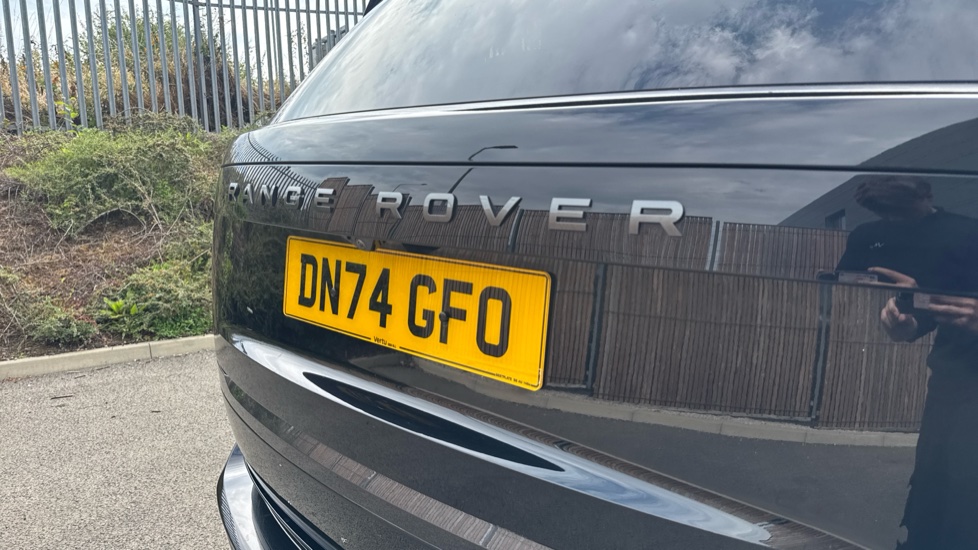 Land Rover Range Rover 3.0 D350 HSE LWB 4dr Auto [7 Seat] Diesel Estate - Image 24