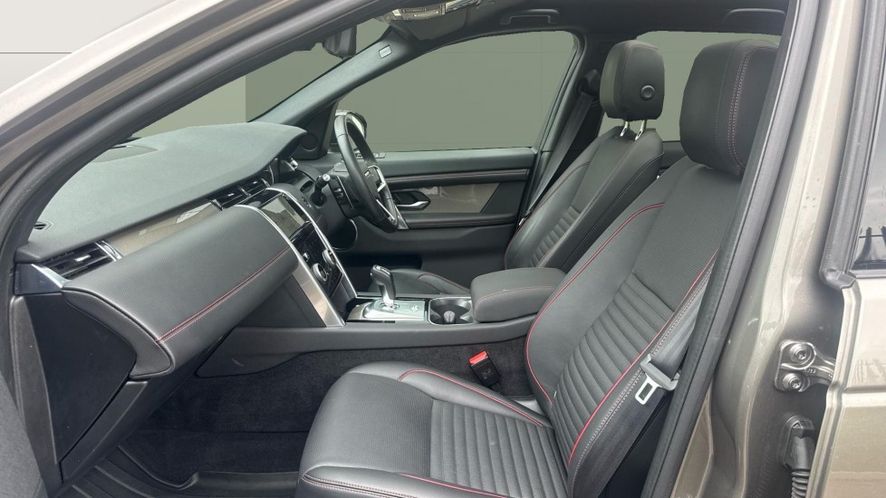 Land Rover Discovery Sport 1.5 P300e Urban Edition 5dr Auto [5 Seat] Station Wagon - Image 3