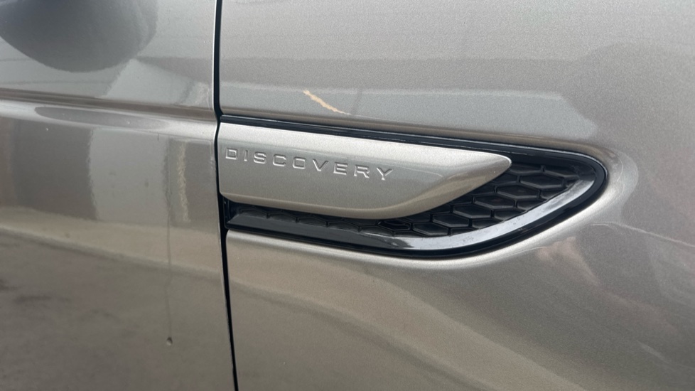 Land Rover Discovery Sport 1.5 P300e Urban Edition 5dr Auto [5 Seat] Station Wagon - Image 20