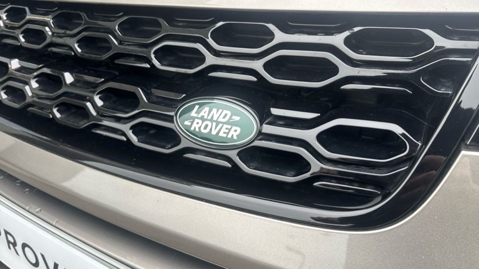 Land Rover Discovery Sport 1.5 P300e Urban Edition 5dr Auto [5 Seat] Station Wagon - Image 36