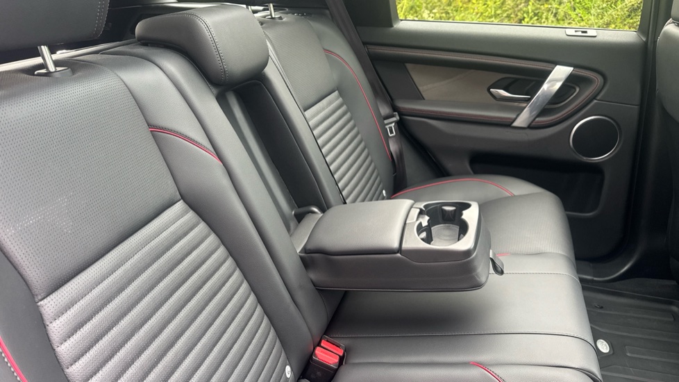 Land Rover Discovery Sport 1.5 P300e Urban Edition 5dr Auto [5 Seat] Station Wagon - Image 42