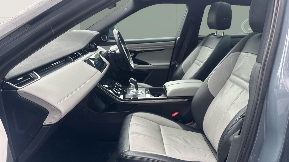 Land Rover Range Rover Evoque 2.0 D180 First Edition 5dr Auto Diesel Hatchback - Image 3