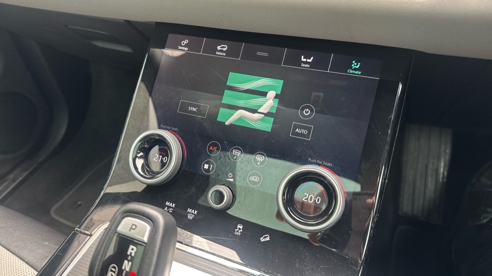 Land Rover Range Rover Evoque 2.0 D180 First Edition 5dr Auto Diesel Hatchback - Image 27