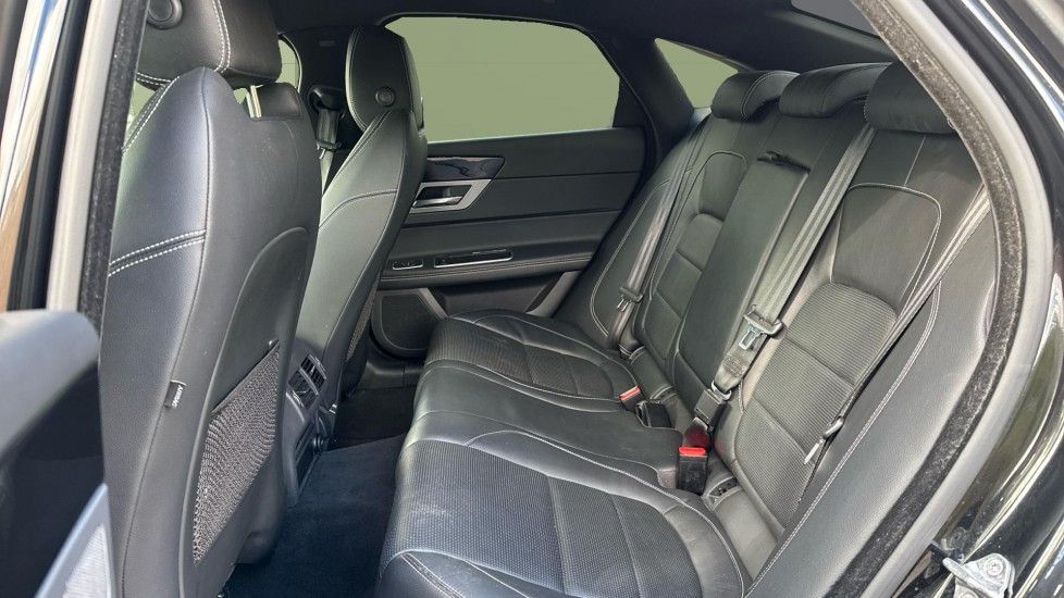 Jaguar XF 2.0d [180] R-Sport 4dr Auto Diesel Saloon - Image 4