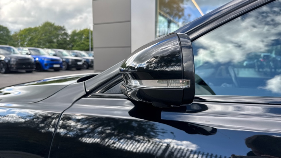 Jaguar XF 2.0d [180] R-Sport 4dr Auto Diesel Saloon - Image 29