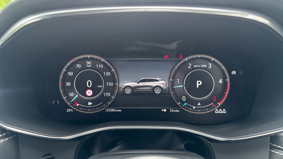 Jaguar F-Pace 2.0 D200 R-Dynamic SE 5dr Auto AWD Diesel Estate - Image 16