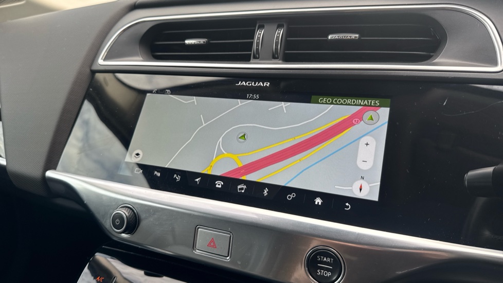 Jaguar I-Pace 294kW EV400 SE 90kWh 5dr Auto Electric Estate - Image 11
