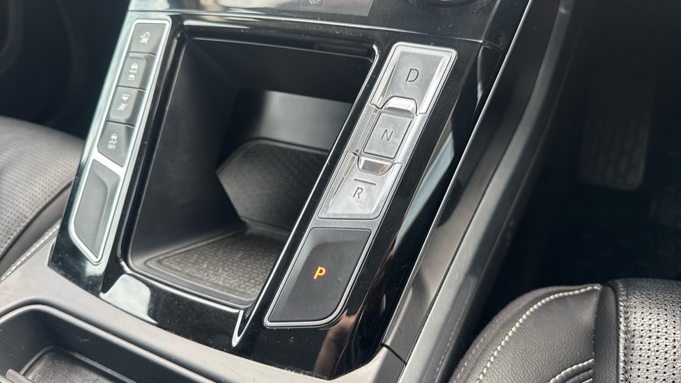 Jaguar I-Pace 294kW EV400 SE 90kWh 5dr Auto Electric Estate - Image 13