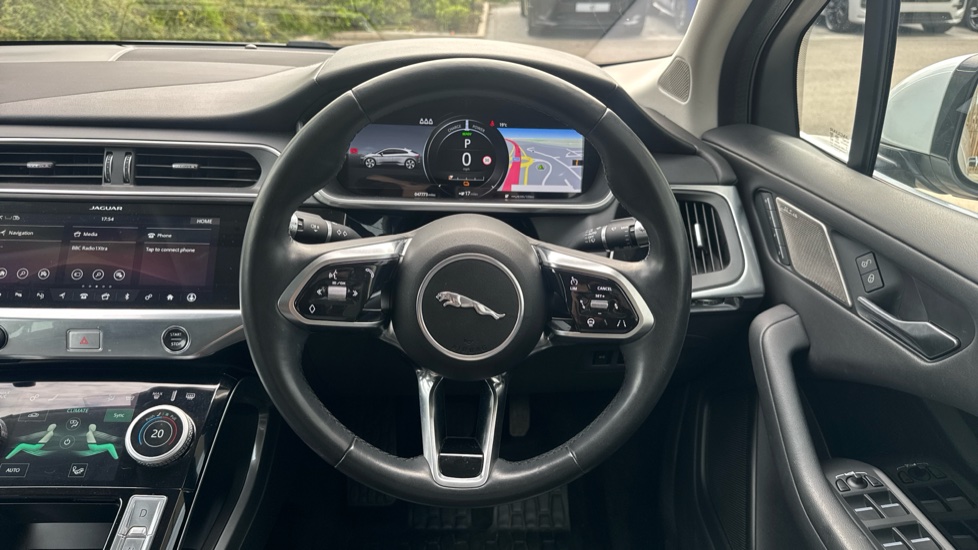 Jaguar I-Pace 294kW EV400 SE 90kWh 5dr Auto Electric Estate - Image 15