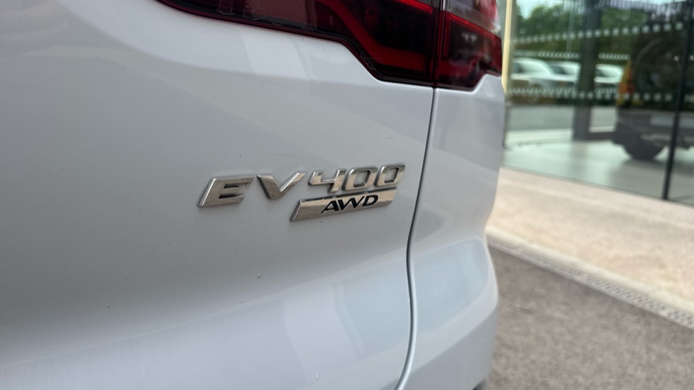 Jaguar I-Pace 294kW EV400 SE 90kWh 5dr Auto Electric Estate - Image 25