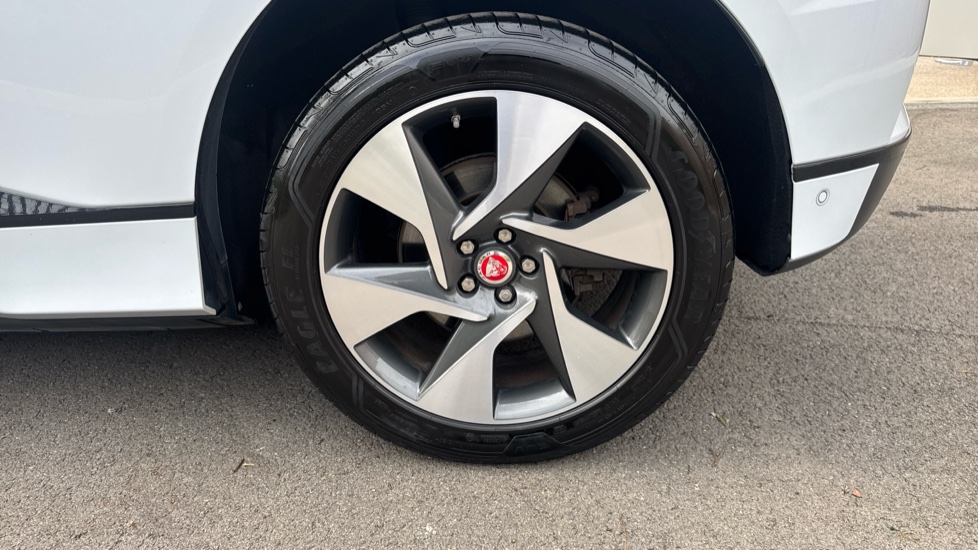 Jaguar I-Pace 294kW EV400 SE 90kWh 5dr Auto Electric Estate - Image 30