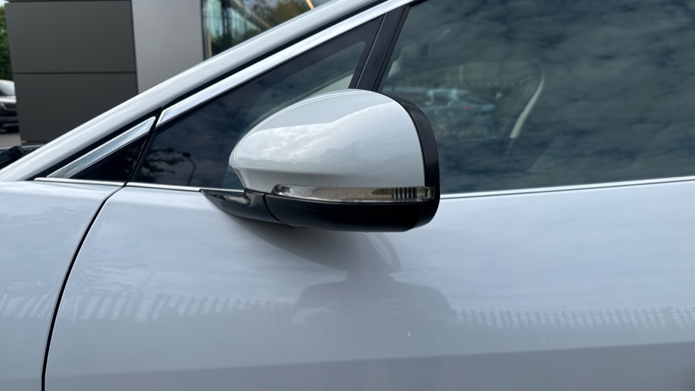 Jaguar I-Pace 294kW EV400 SE 90kWh 5dr Auto Electric Estate - Image 31