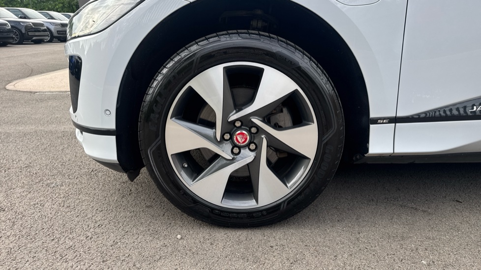 Jaguar I-Pace 294kW EV400 SE 90kWh 5dr Auto Electric Estate - Image 33