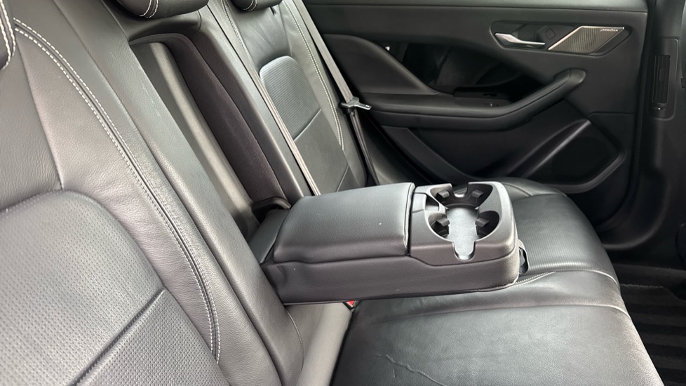 Jaguar I-Pace 294kW EV400 SE 90kWh 5dr Auto Electric Estate - Image 37