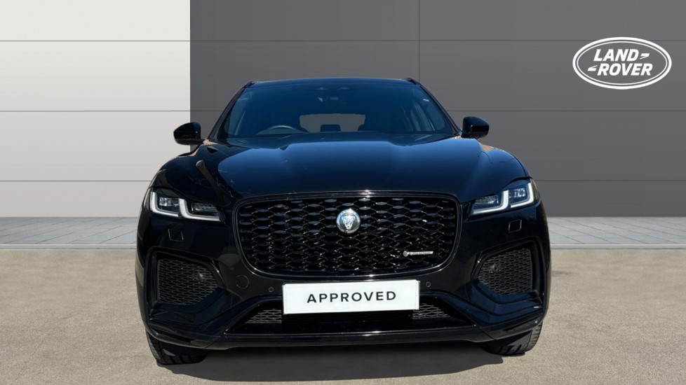 Jaguar F-Pace 2.0 D200 R-Dynamic SE Black 5dr Auto AWD Diesel Estate - Image 7