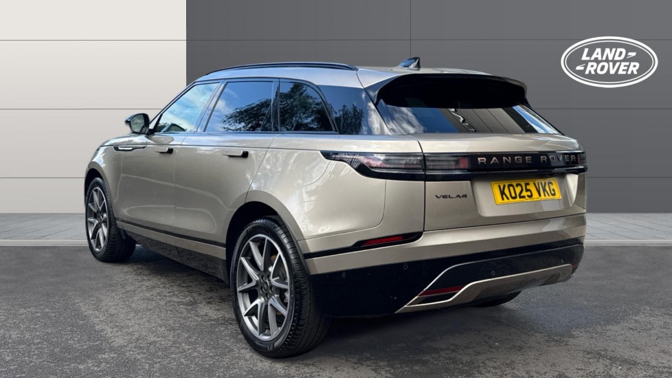 Land Rover Range Rover Velar 2.0 D200 MHEV Autobiography 5dr Auto [Revised] Diesel Estate - Image 2