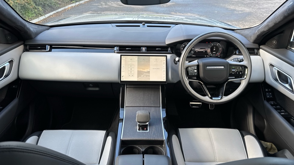 Land Rover Range Rover Velar 2.0 D200 MHEV Autobiography 5dr Auto [Revised] Diesel Estate - Image 9